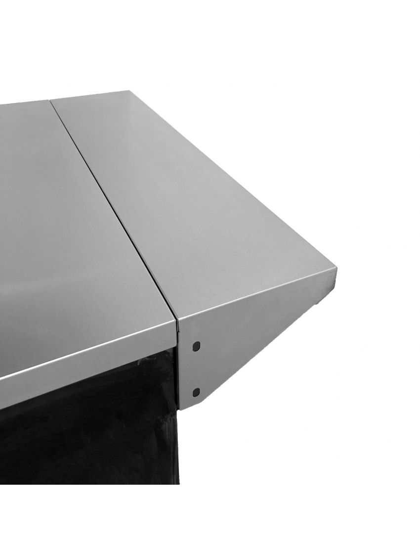 Stainless steel wall transition strip for cabinet with drawers