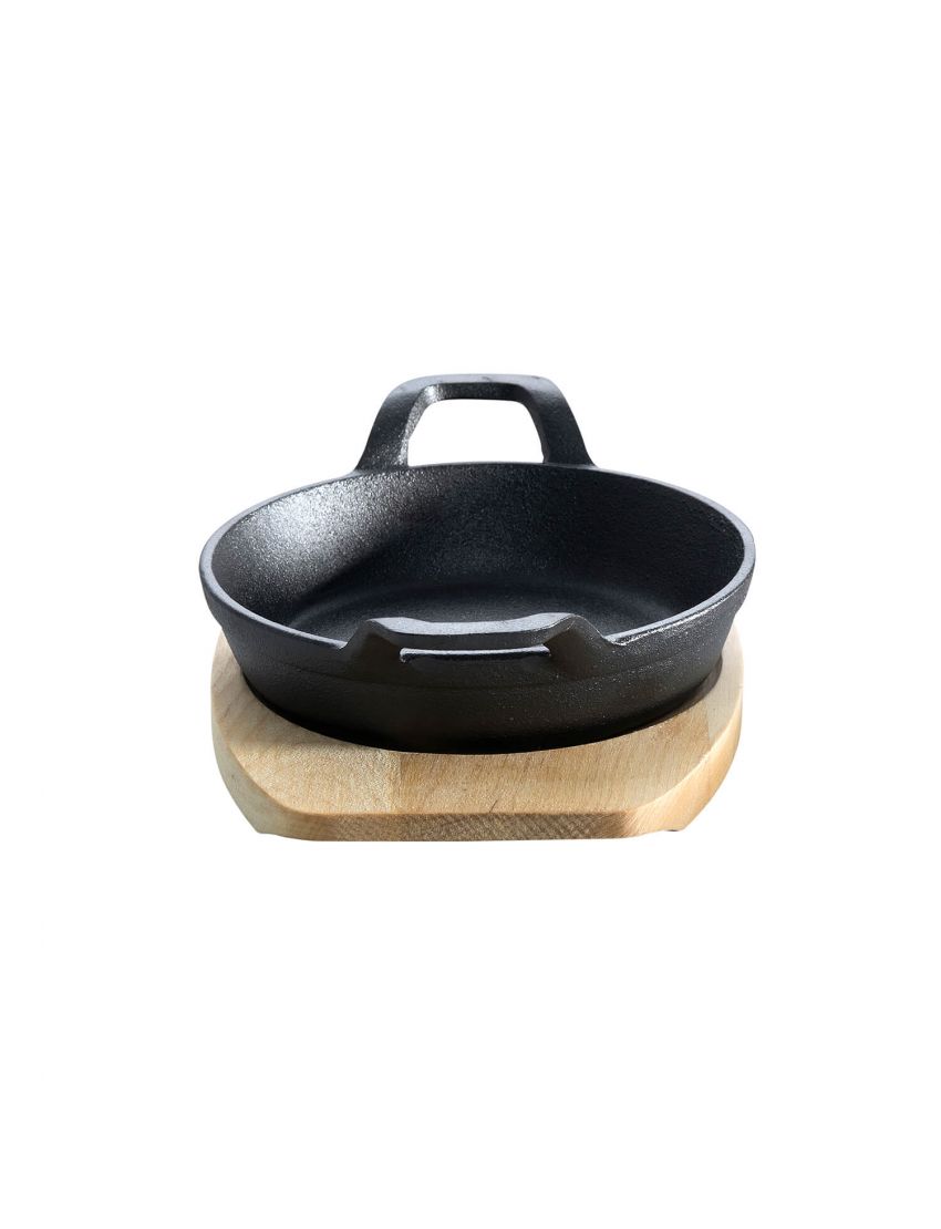 Cast iron pan with 2 handles, Ø 18 cm, and wooden base