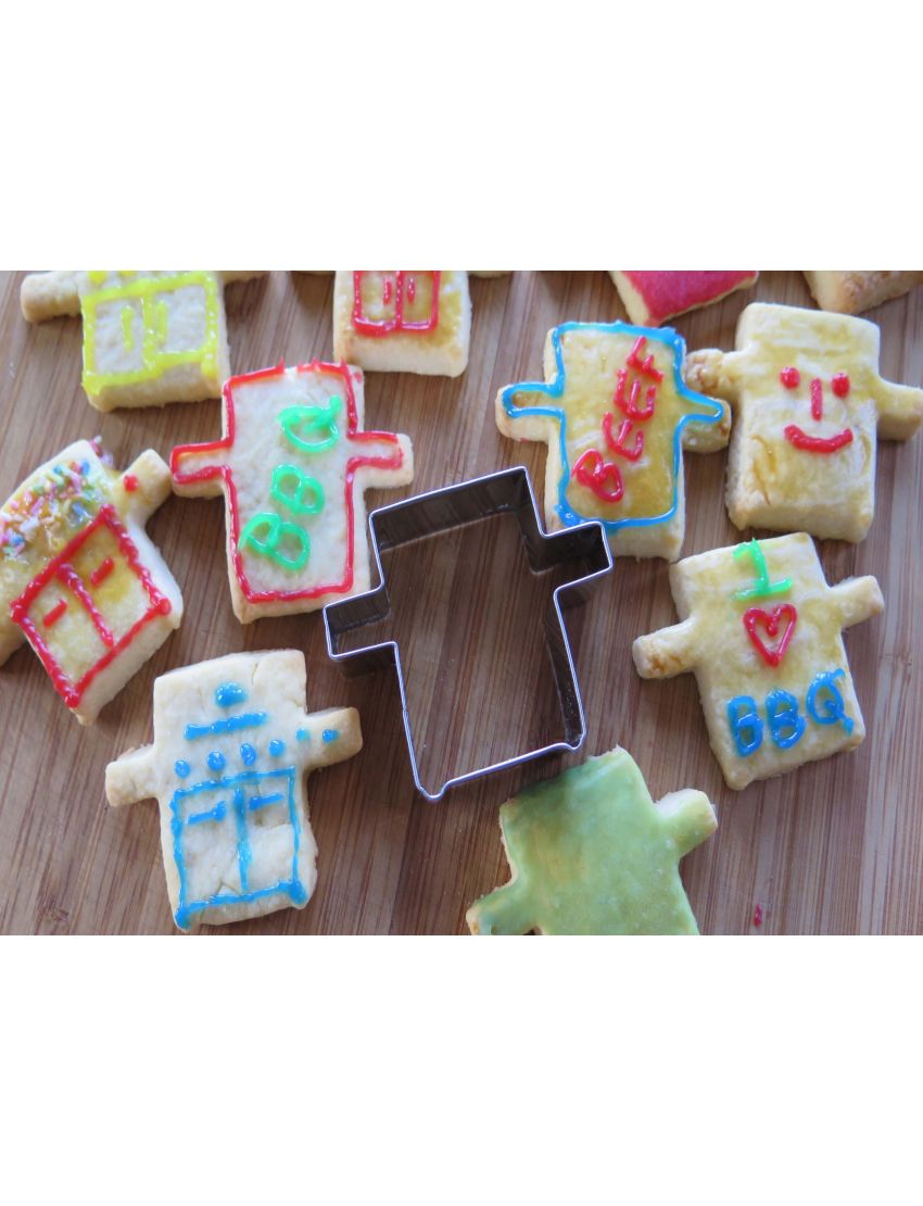 Grill-shaped cookie cutter